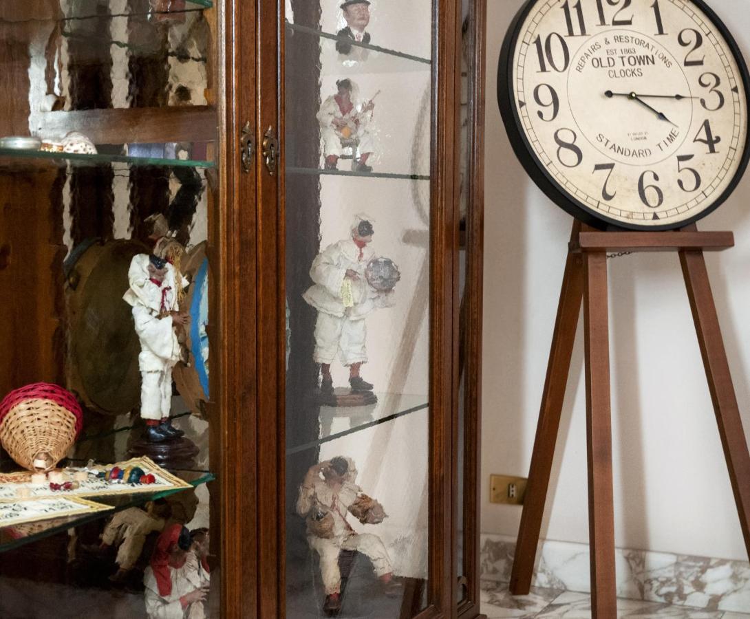 Bed and Breakfast Artis Domus Neapol Zewnętrze zdjęcie
