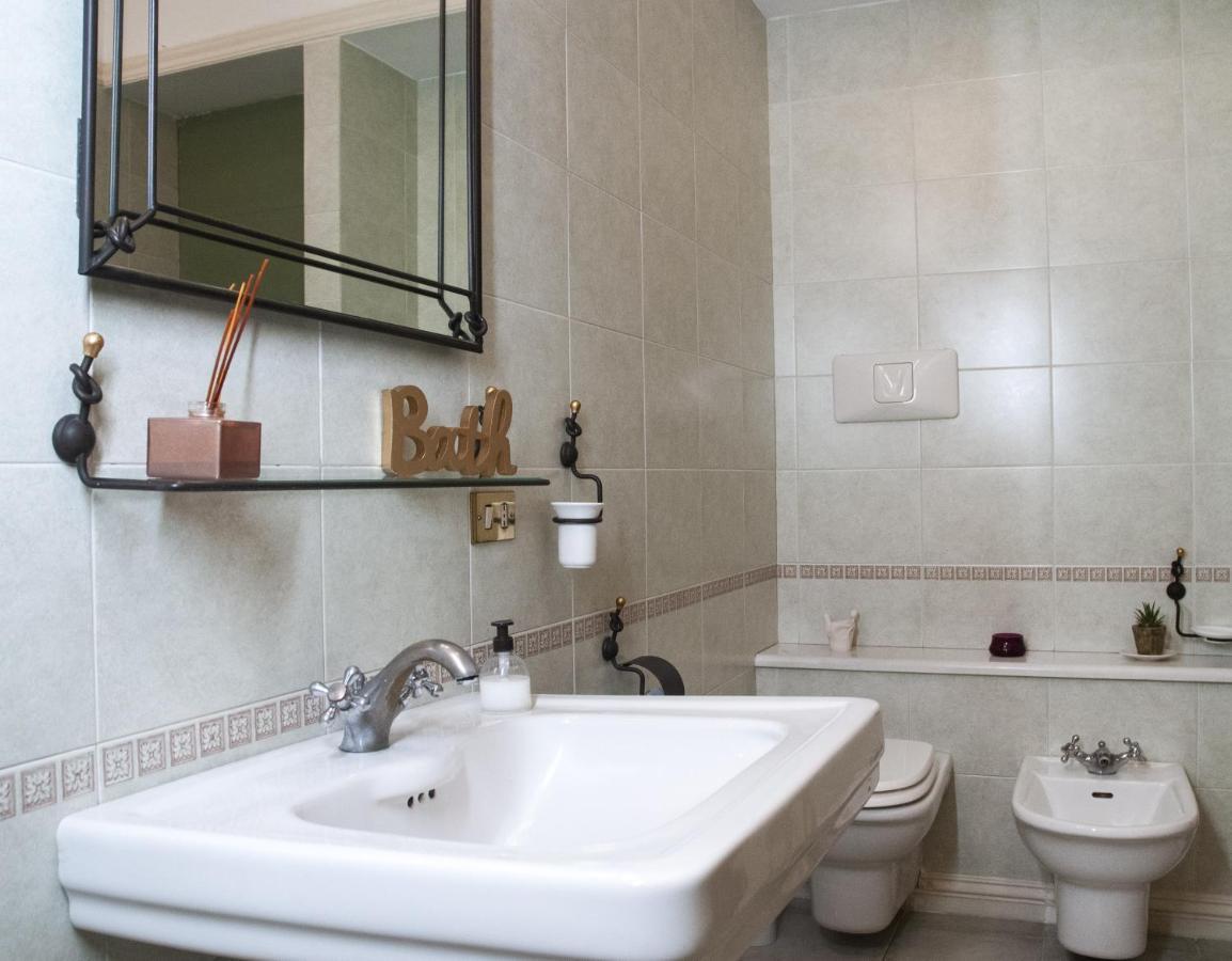 Bed and Breakfast Artis Domus Neapol Zewnętrze zdjęcie