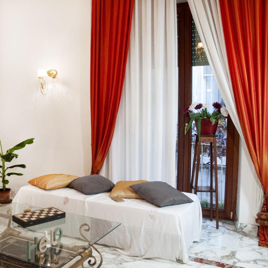 Bed and Breakfast Artis Domus Neapol Zewnętrze zdjęcie