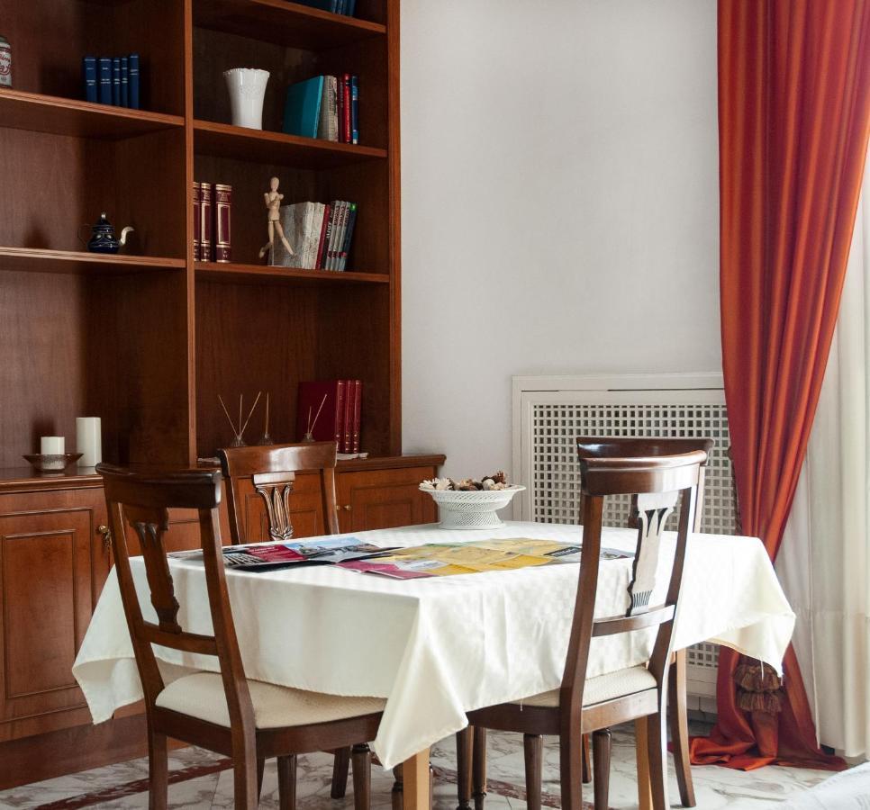 Bed and Breakfast Artis Domus Neapol Zewnętrze zdjęcie