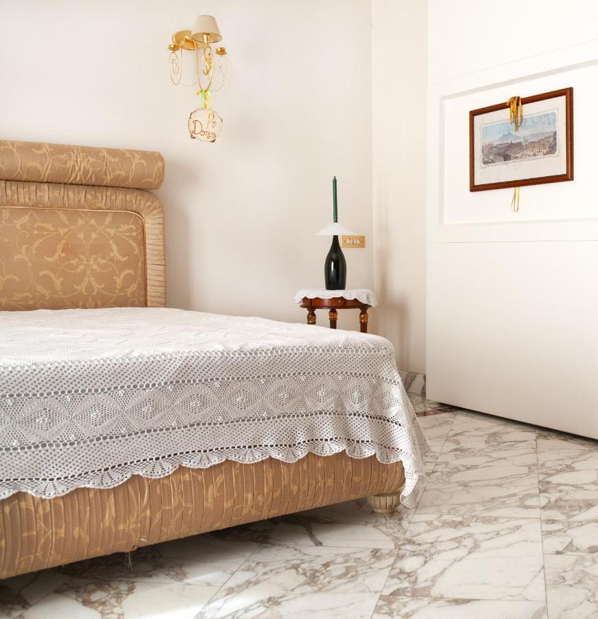 Bed and Breakfast Artis Domus Neapol Zewnętrze zdjęcie